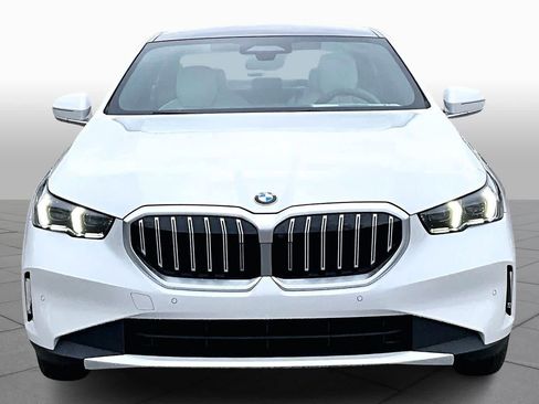 New 2026 BMW 530i 530i image 3