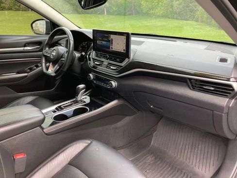 Used 2023 Nissan Altima 2.5 SR AWD/4WD image 30