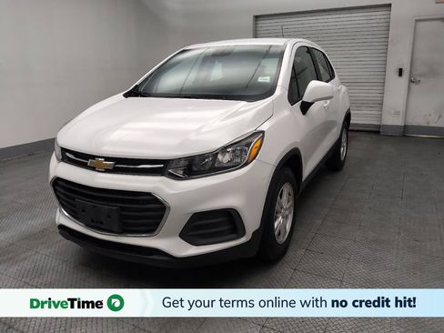 Used 2020 Chevrolet Trax LS FWD image 1