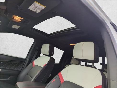 Used 2023 GMC Canyon AT4X image 26