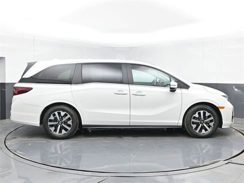 New 2026 Honda Odyssey EX-L image 11