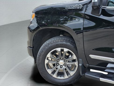 Used 2025 Chevrolet Silverado 1500 High Country w/ Technology Package AWD/4WD image 25