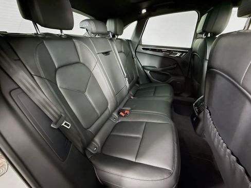 Certified 2026 Porsche Macan image 29