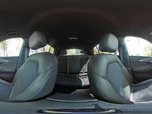 Used 2025 Buick Envista Preferred image 38