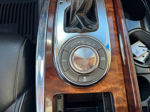 Used 2016 INFINITI QX80 4WD w/ Deluxe Technology Package image 27