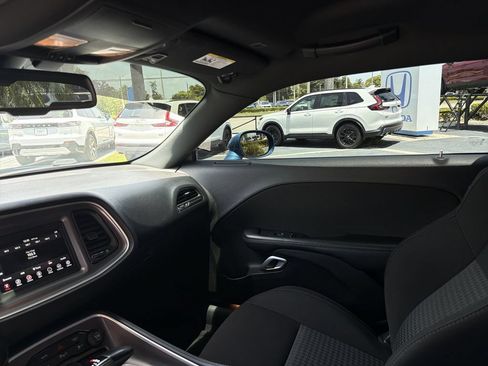 Used 2022 Dodge Challenger R/T RWD image 17