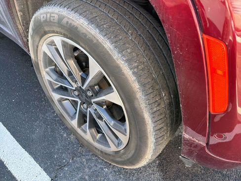 Used 2023 Jeep Grand Cherokee L Overland w/ Luxury Tech Group IV image 4