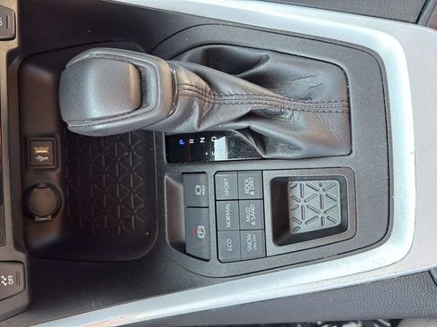 Used 2023 Toyota RAV4 XLE w/ Convenience Package AWD/4WD image 17