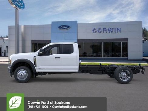 New 2025 Ford F550 4x4 Supercab Super Duty image 5