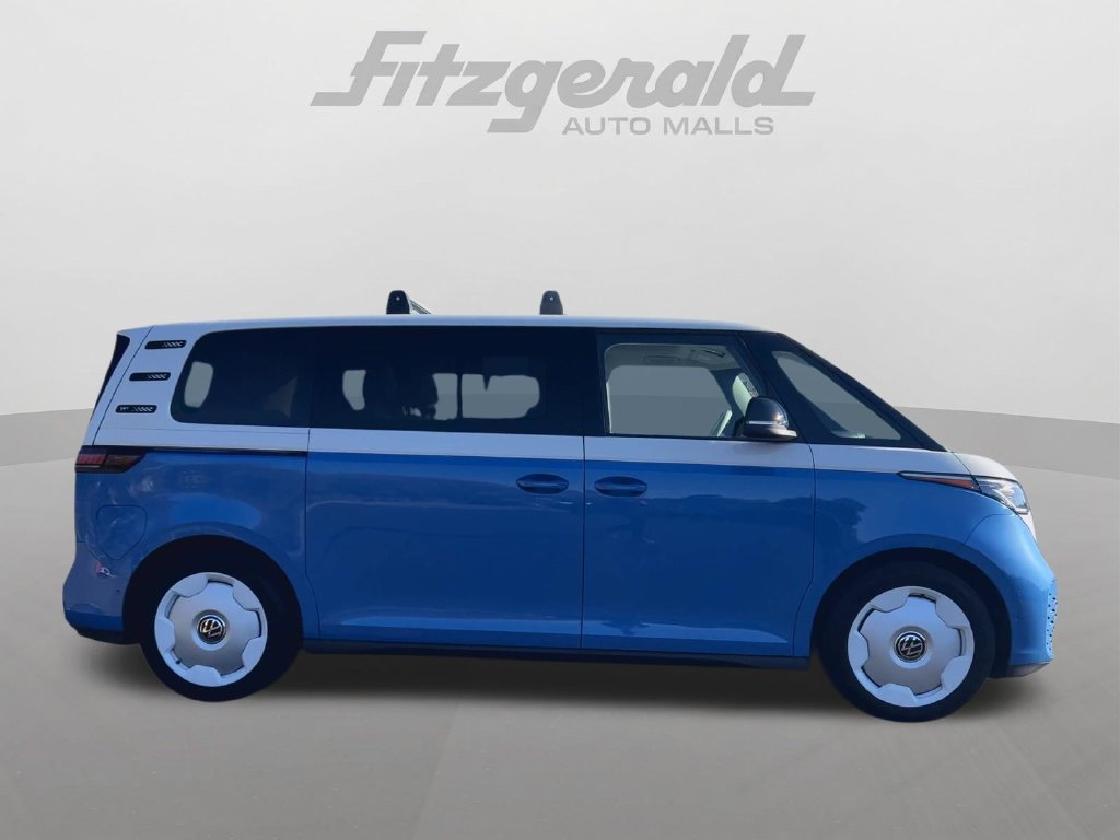 Used 2025 Volkswagen ID. Buzz 1st Edition AWD/4WD image 5
