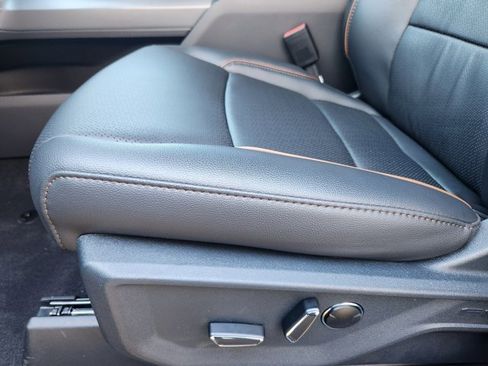 New 2025 Ford F150 Lariat w/ Equipment Group 502A High image 19