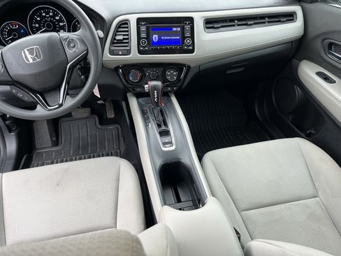 Used 2021 Honda HR-V LX image 18
