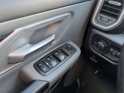 Used 2019 RAM 1500 Big Horn image 26