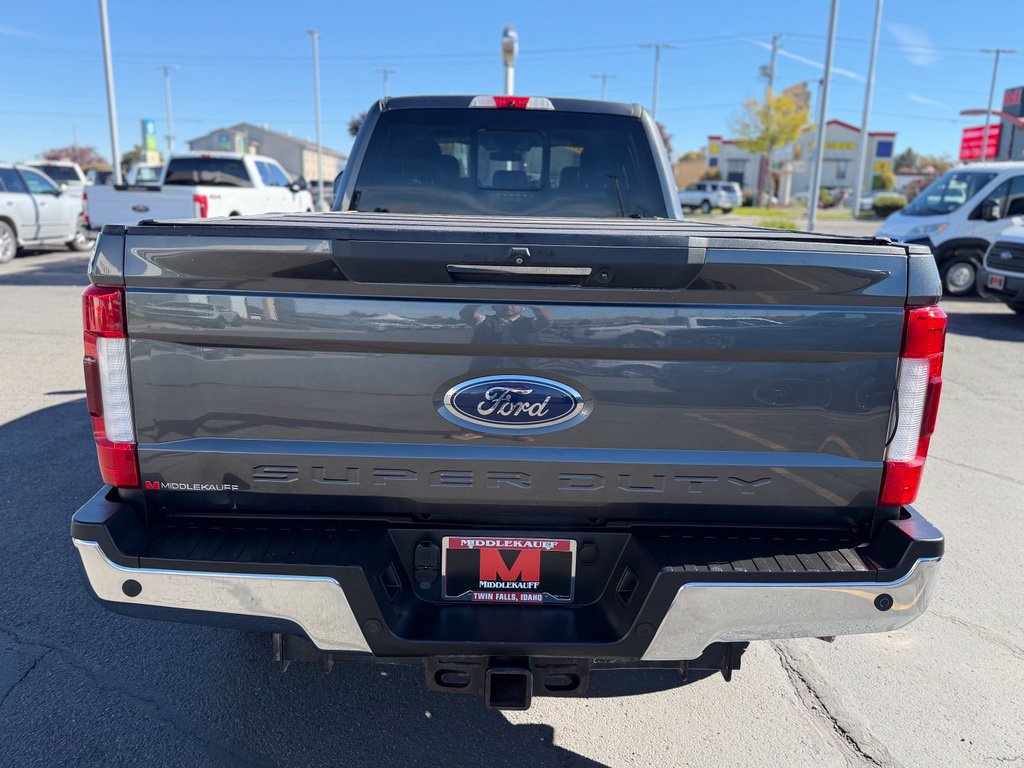Used 2018 Ford F350 Lariat w/ Lariat Ultimate Package AWD/4WD image 4