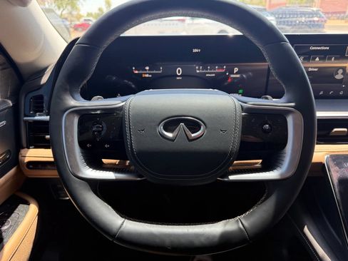 Certified 2025 INFINITI QX80 Sensory AWD/4WD image 17
