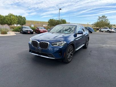 Used 2022 BMW X4 xDrive30i w/ Premium Package 2