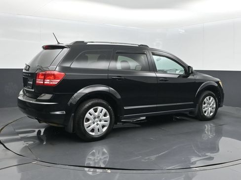 Used 2017 Dodge Journey SE FWD image 8