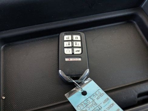 Used 2023 Honda Odyssey EX-L image 37