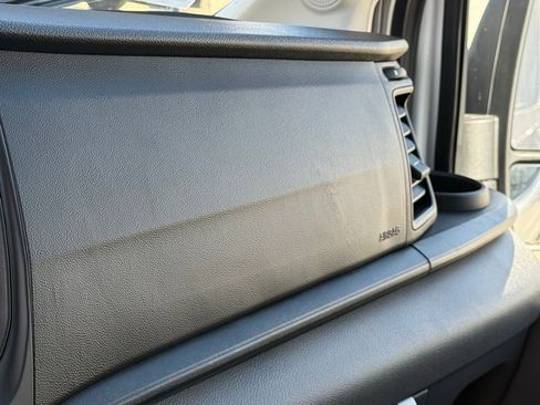 New 2025 Ford Transit 250 148 Medium Roof image 7