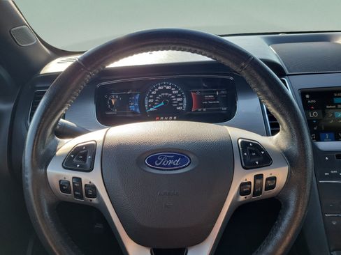Used 2018 Ford Taurus SEL w/ Equipment Group 201A FWD image 24