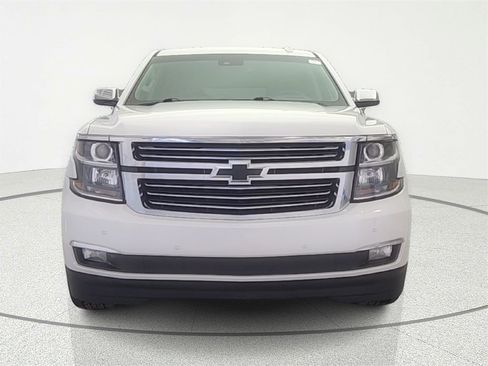 Used 2019 Chevrolet Suburban Premier image 2