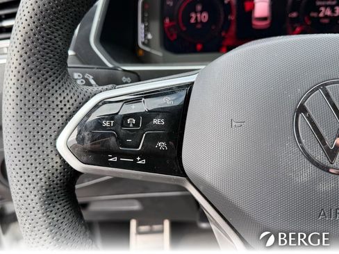 Used 2024 Volkswagen Tiguan SEL R-Line AWD/4WD image 37