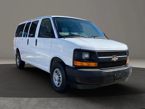 Used 2017 Chevrolet Express 2500 LS image 12