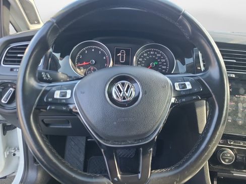 Used 2018 Volkswagen Golf SEL image 13