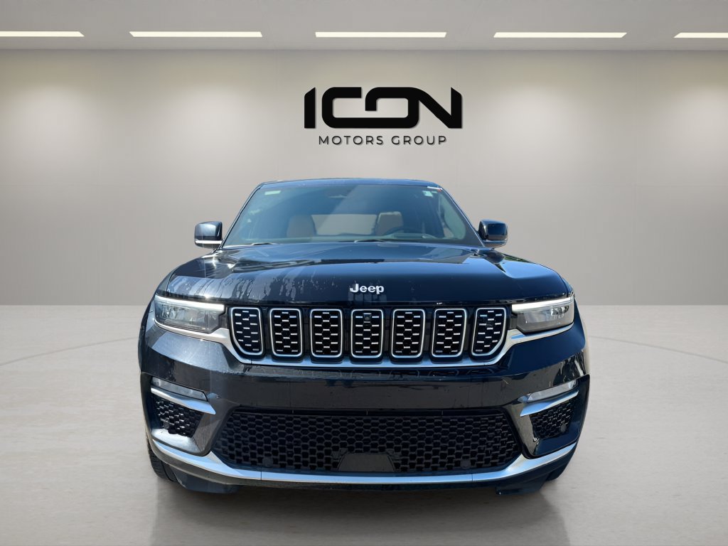 Used 2023 Jeep Grand Cherokee Summit AWD/4WD image 8
