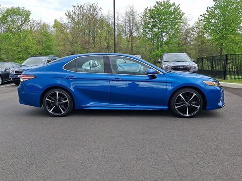 Used 2019 Toyota Camry XSE FWD image 8