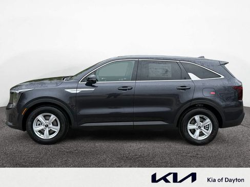 New 2026 Kia Sorento LX FWD image 2