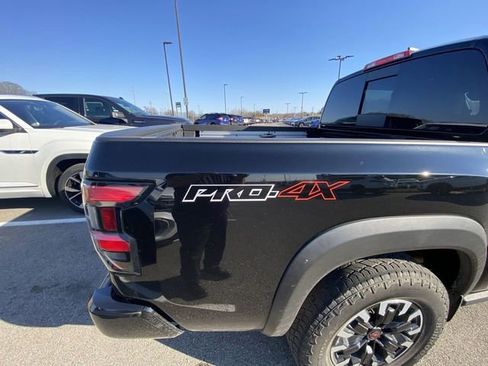 Used 2023 Nissan Frontier PRO-4X w/ Pro Convenience Package image 11