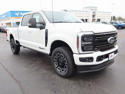 New 2025 Ford F250 Platinum w/ FX4 Off-Road Package