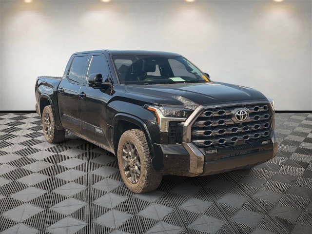 Used 2024 Toyota Tundra Platinum AWD/4WD image 4