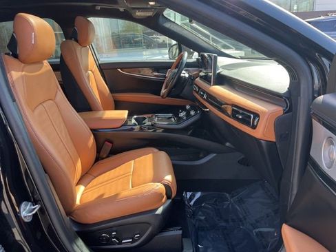 Used 2023 Lincoln Nautilus Black Label AWD/4WD image 21