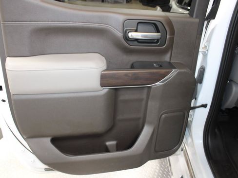Used 2021 GMC Sierra 1500 SLT w/ SLT Premium Plus Package AWD/4WD image 25