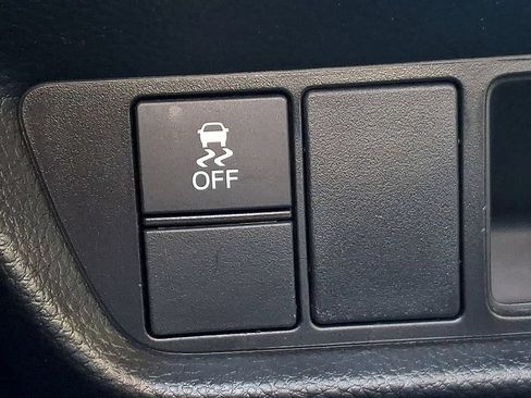 Used 2025 Honda HR-V LX image 23