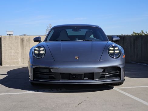 Certified 2025 Porsche 911 Carrera image 11