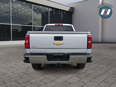 Used 2018 Chevrolet Silverado 1500 LT w/ All Star Edition AWD/4WD image 4