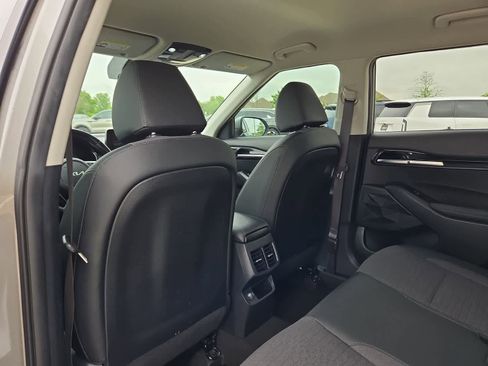 Certified 2023 Kia Seltos S w/ Navigation Package image 16