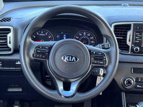 Used 2018 Kia Sportage LX AWD/4WD image 7