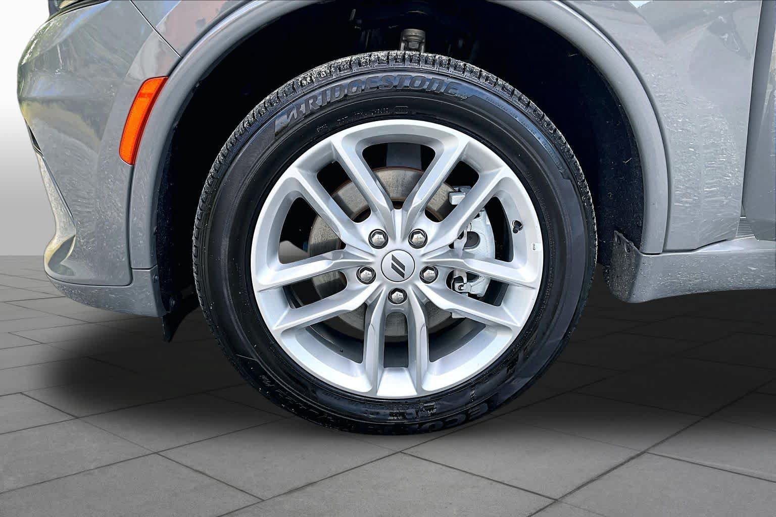 Used 2025 Dodge Durango GT AWD/4WD image 11