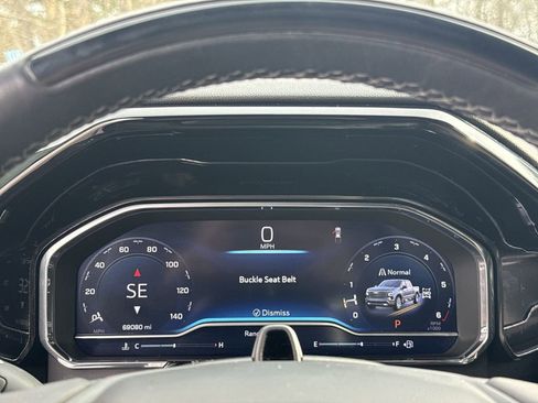 Used 2024 Chevrolet Silverado 1500 High Country w/ Technology Package image 15