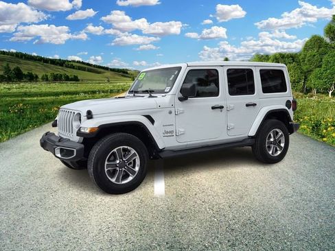 Certified 2022 Jeep Wrangler Unlimited Sahara image 2