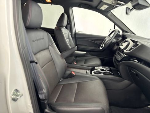 Used 2022 Honda Pilot Black Edition image 22