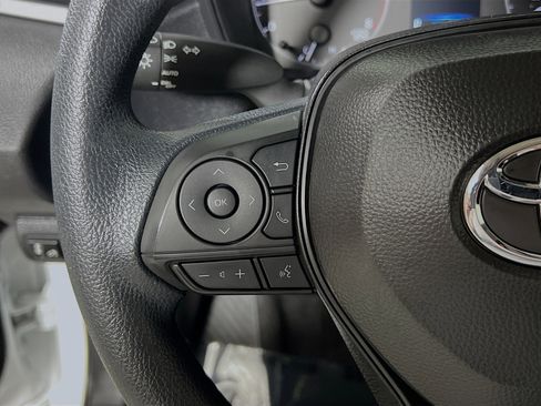 Used 2025 Toyota Corolla LE FWD image 19