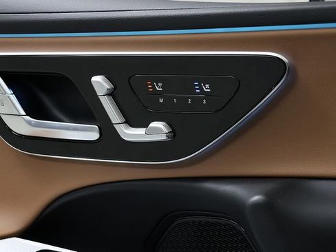 New 2026 Mercedes-Benz E 350 4MATIC Sedan image 24