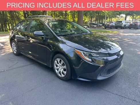 Used 2020 Toyota Corolla LE FWD image 1