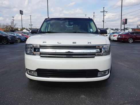 Used 2019 Ford Flex SEL image 2