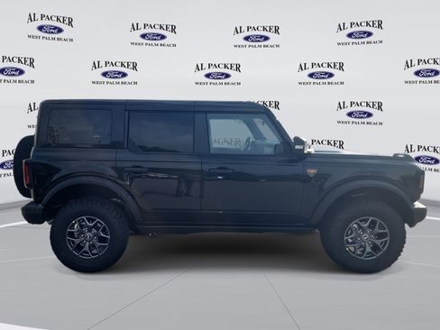 New 2025 Ford Bronco Badlands image 6